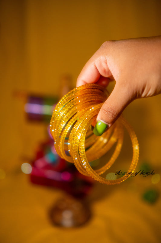 "Turmeric Sunset" Raindrop Glass Bangles