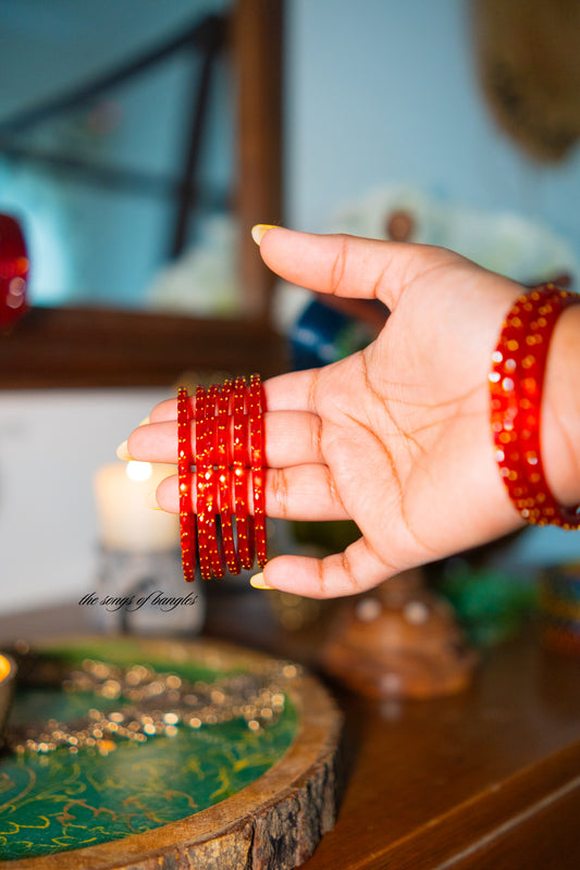 "Red Crab" Gold Drop Glass Bangles