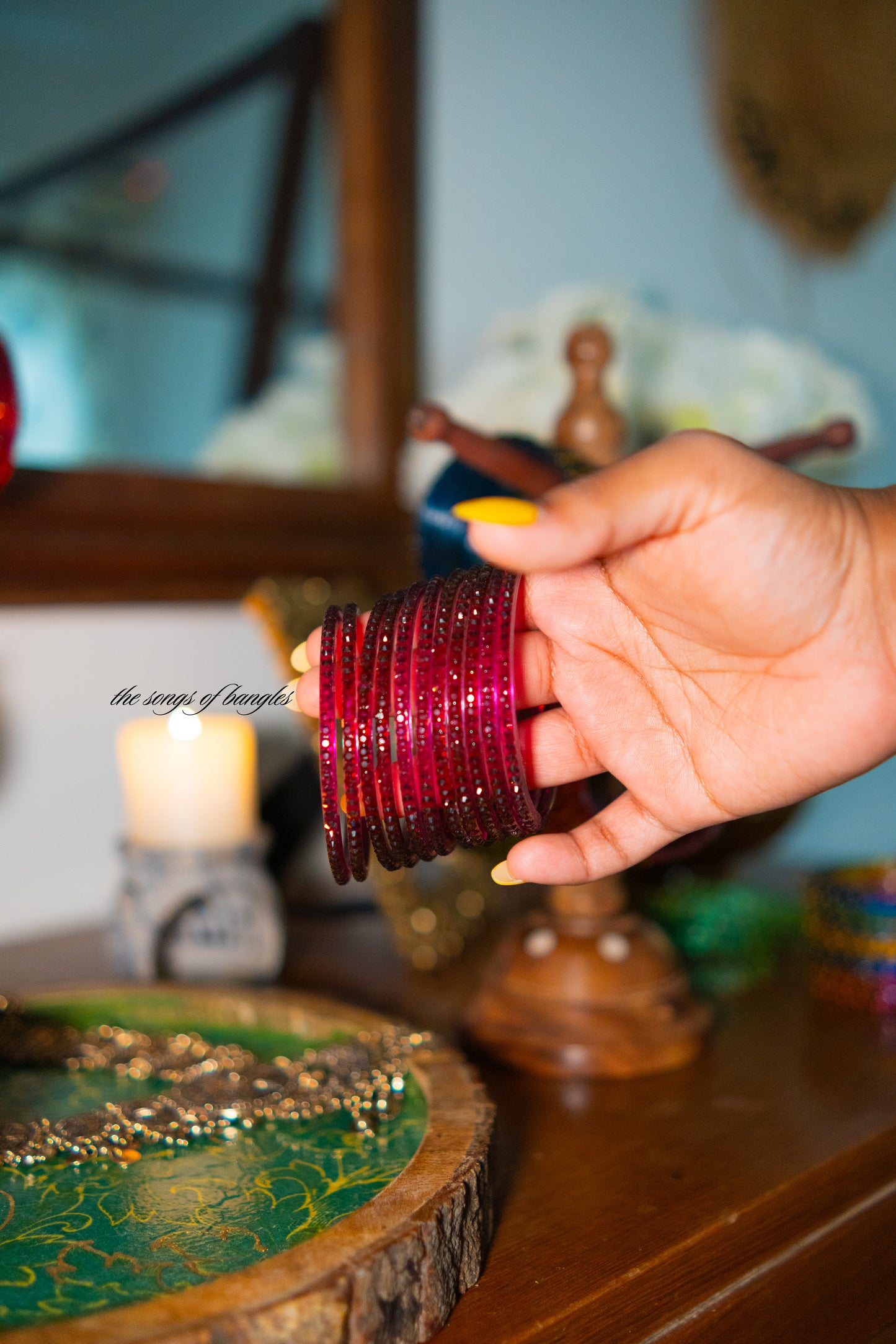 "Wine" Raindrop Glass Bangles