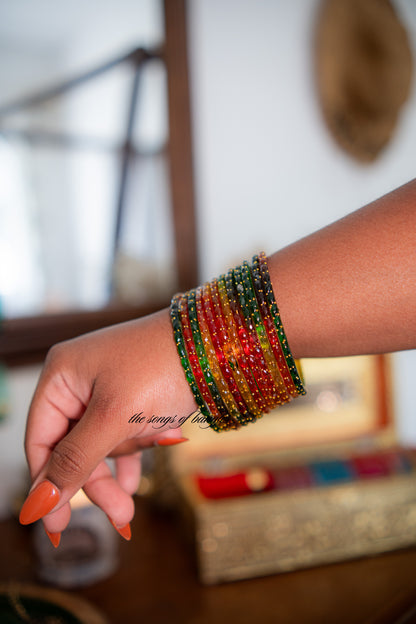 "Magical Rainforest" Golddrop Glass Bangles