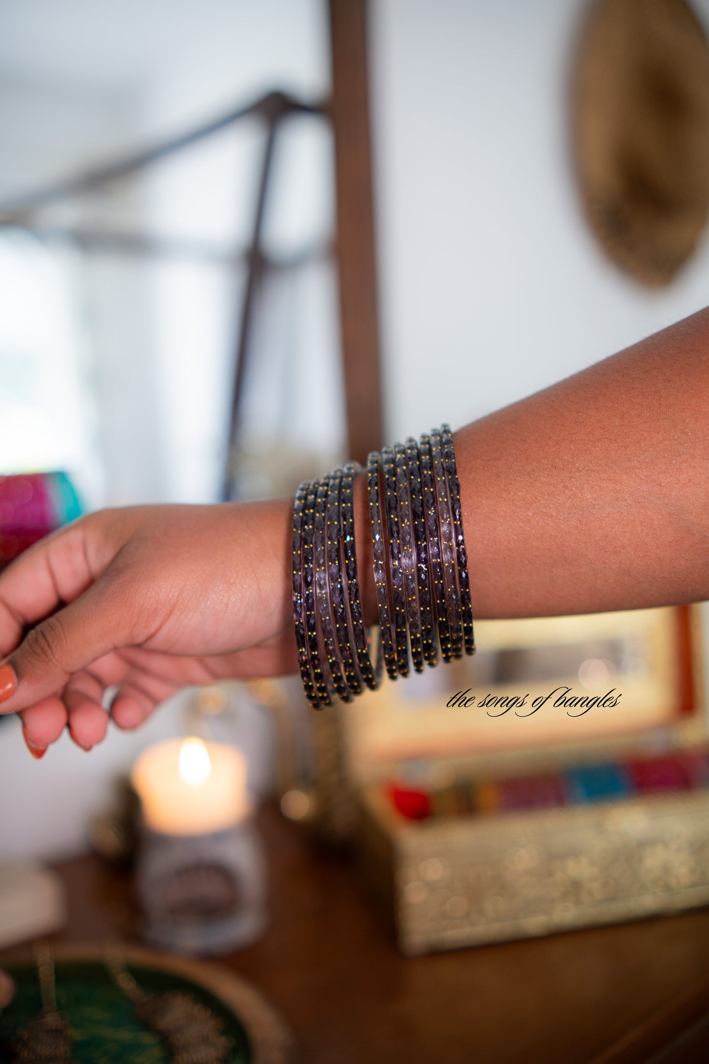"Grey" Golddrop Glass Bangles