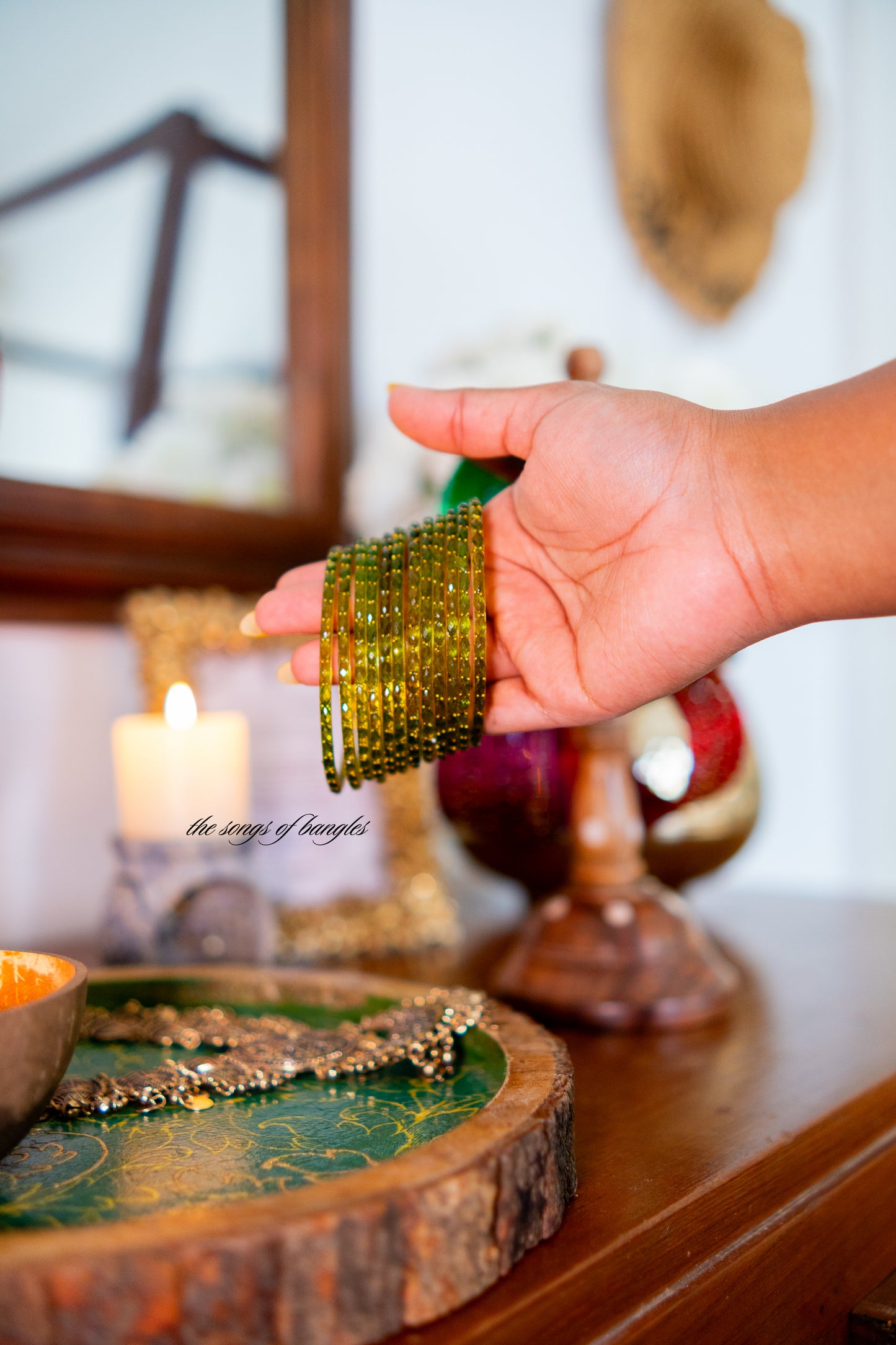 "Moss" Gold Dewdrop Glass Bangles