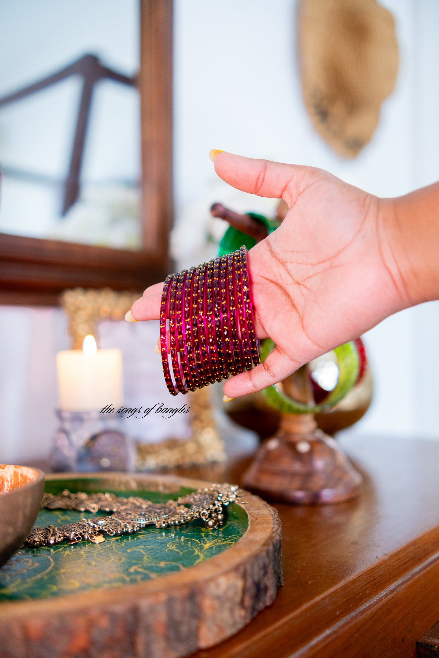"Wine" Raindrop Glass Bangles