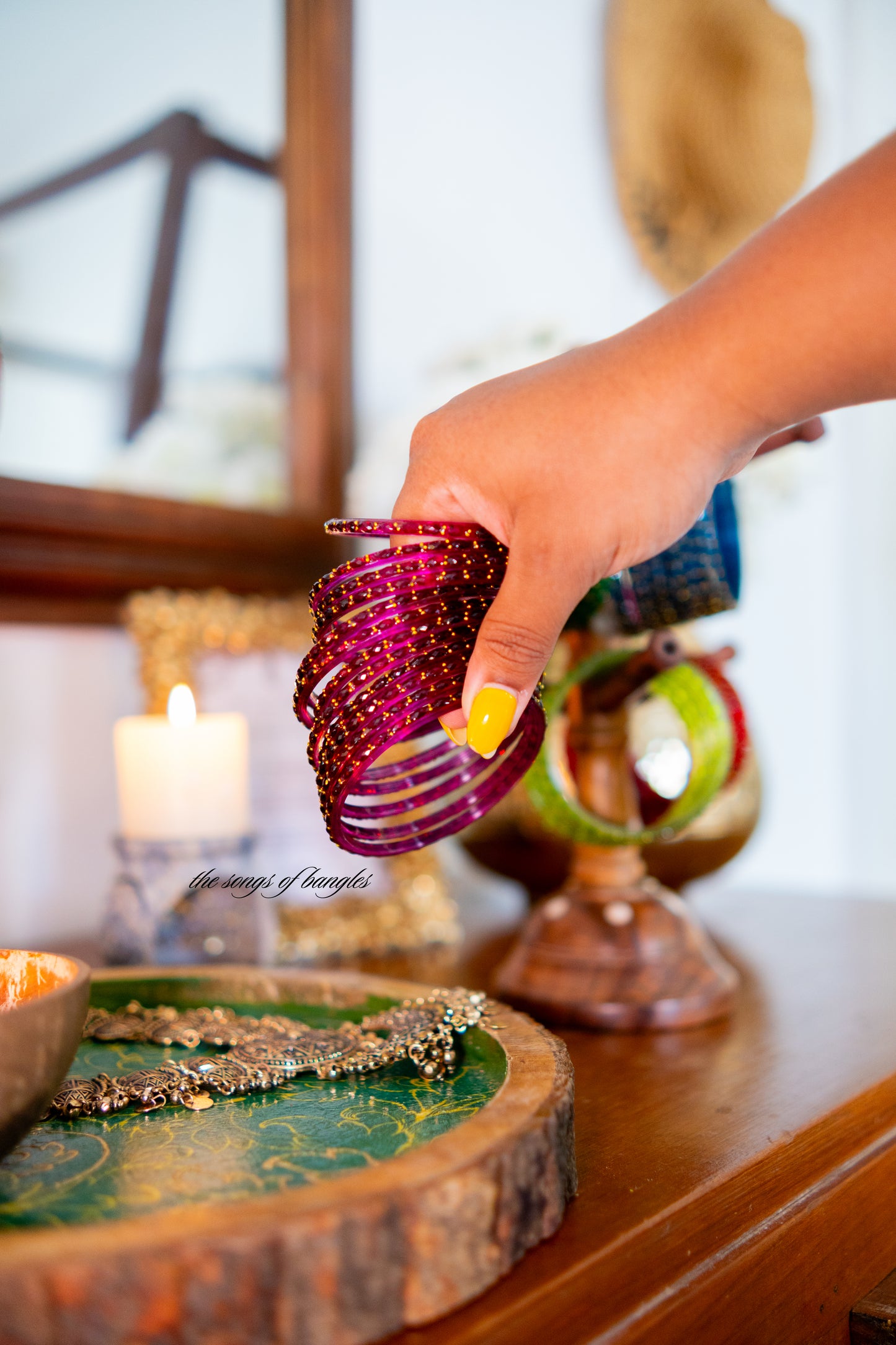 "Wine" Raindrop Glass Bangles