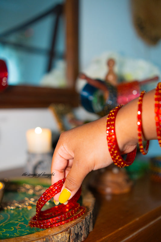 "Red Crab" Gold Drop Glass Bangles