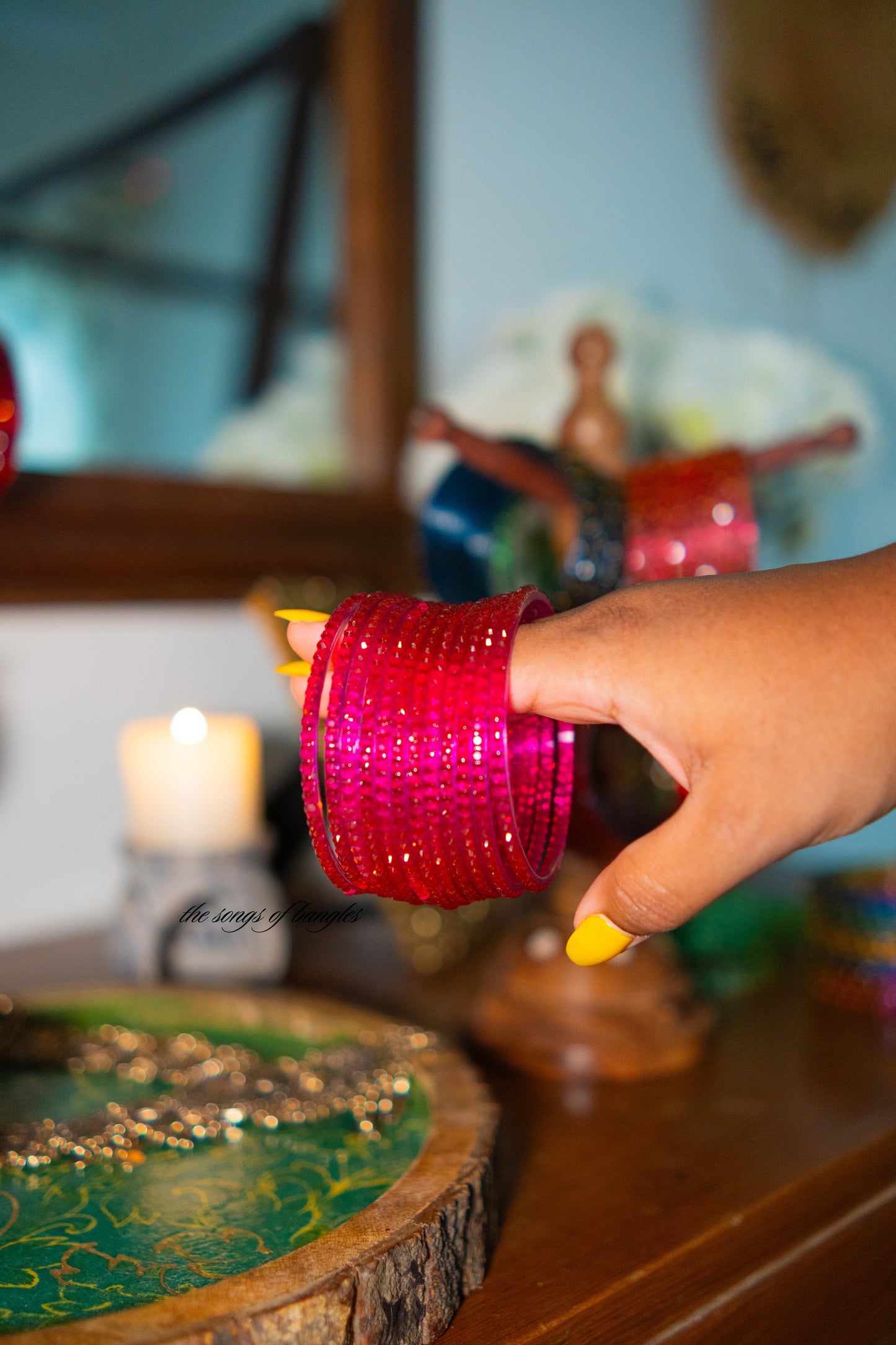 "Raani" Raindrop Glass Bangles