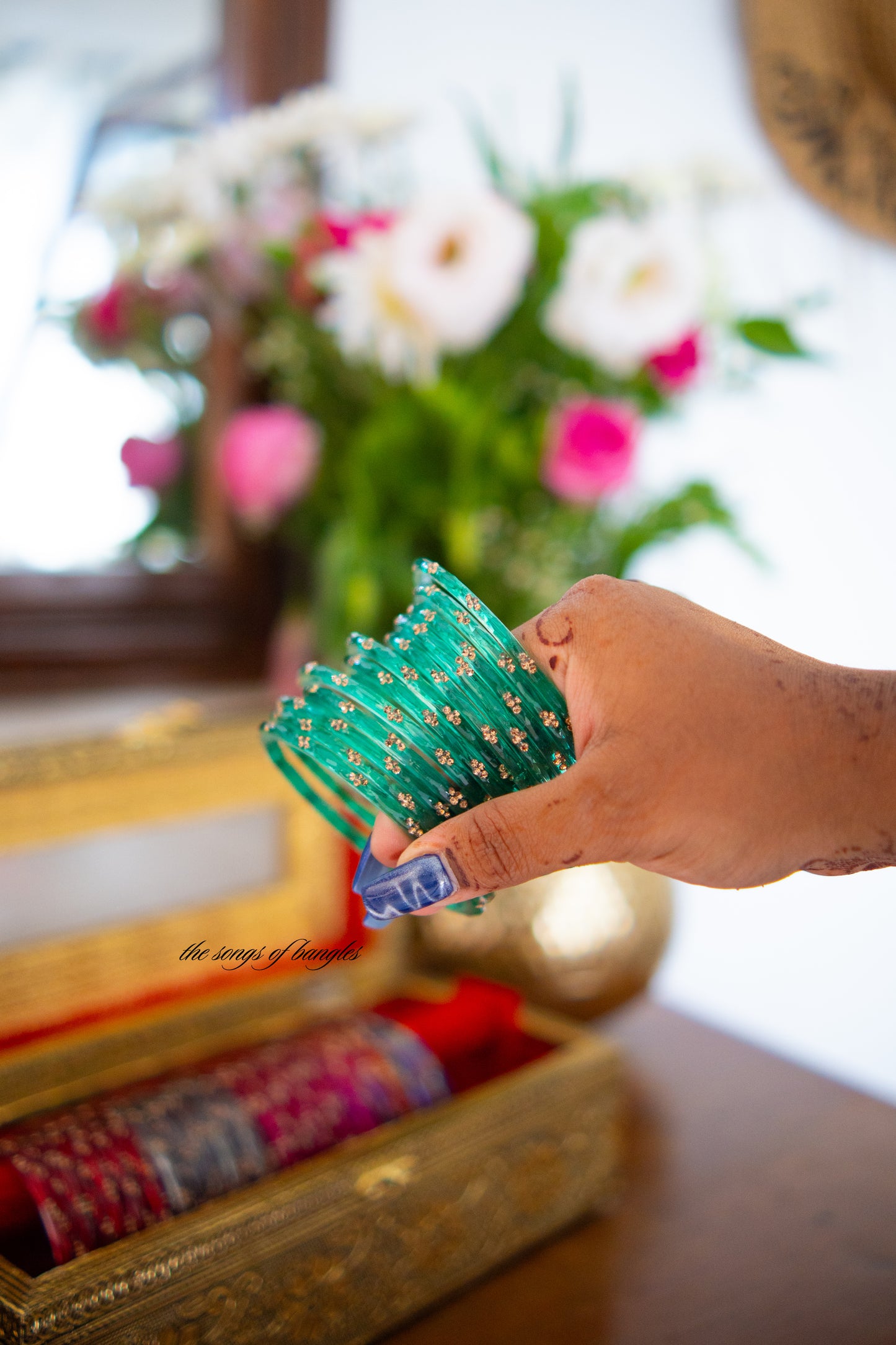 "Turquoise" Stone Dotted Glass Bangles