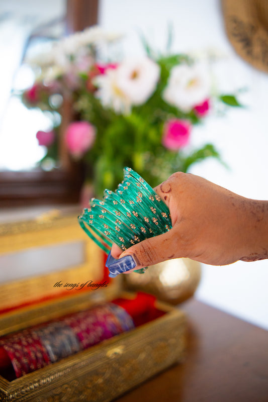 "Turquoise" Stone Dotted Glass Bangles
