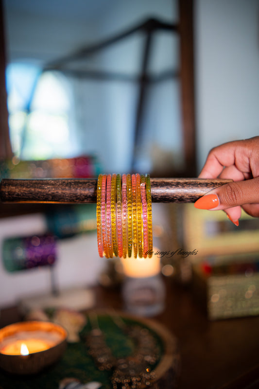 "Candycane" Raindrop Glass Bangles