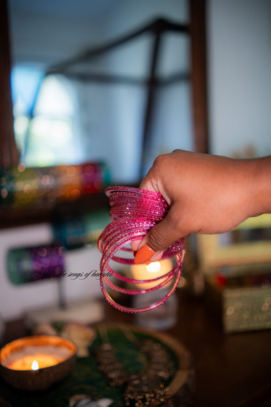 "Pyaji" Raindrop Glass Bangles