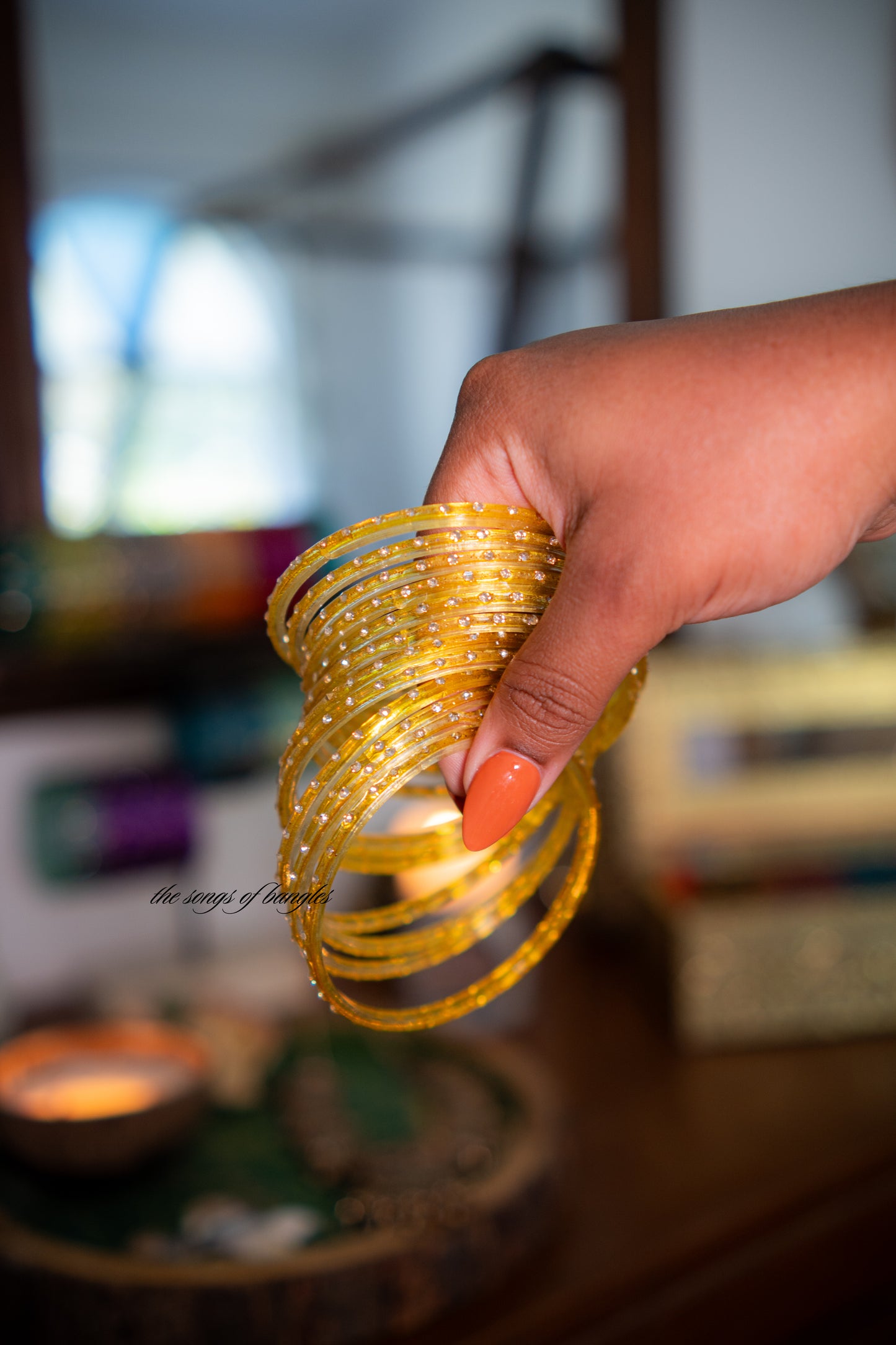 "PASTEL YELLOW" Stone Glass Bangles