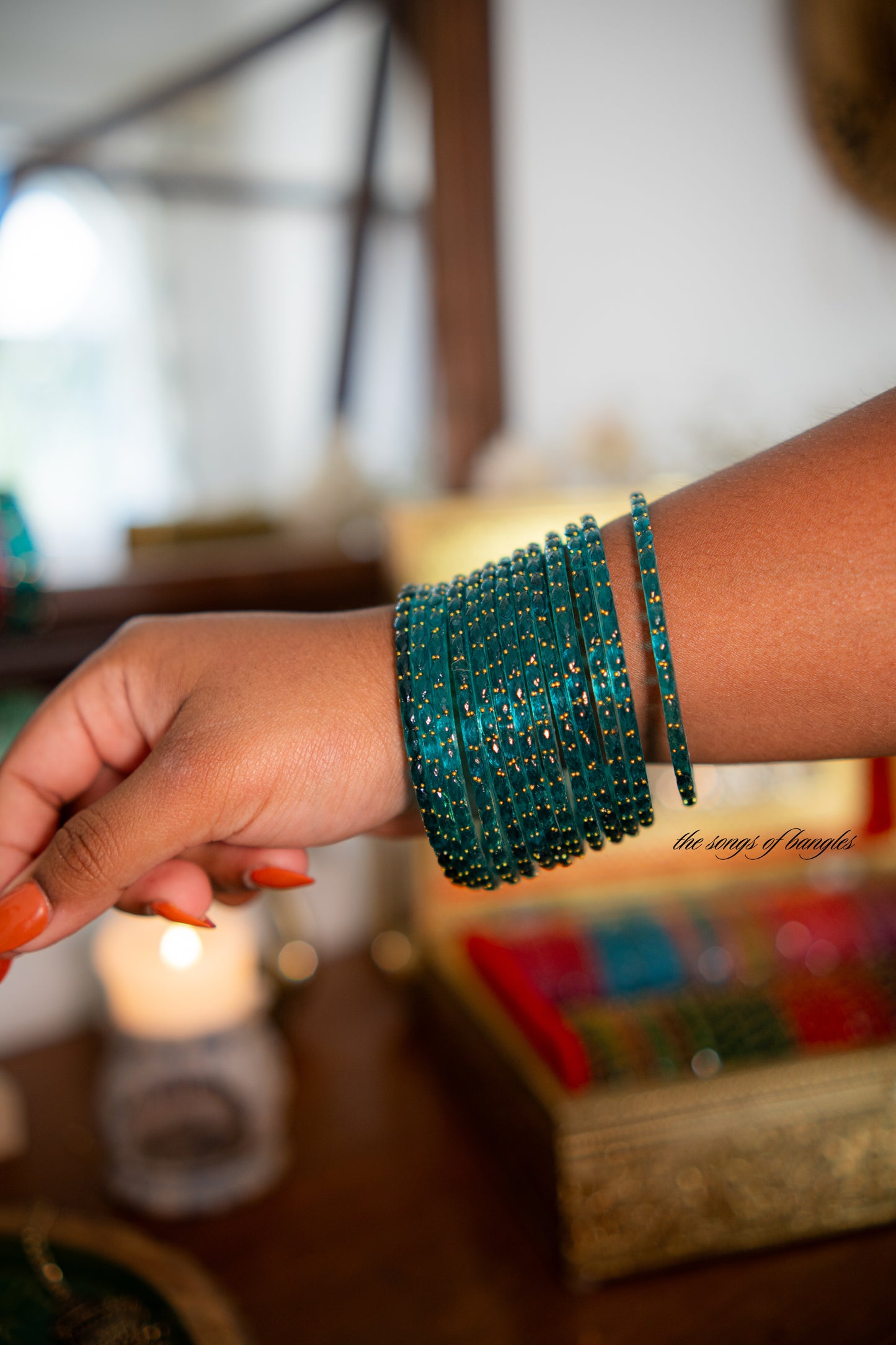 "Crystal Teal" Golddrop Glass Bangles