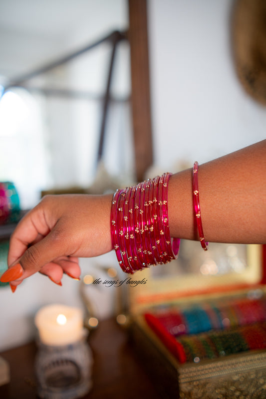 "Queen of Hearts" 3 Stone Glass Bangles