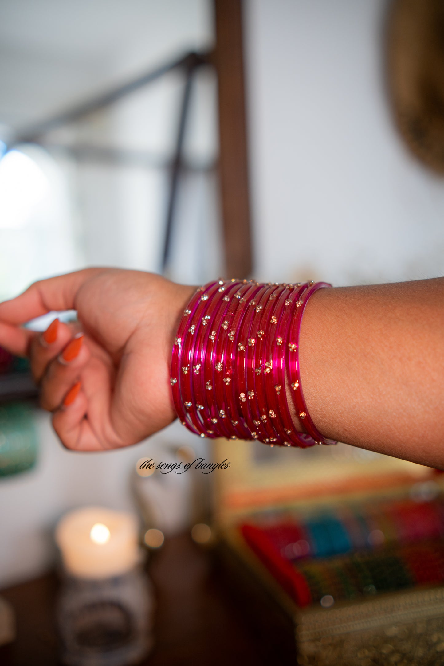 "Queen of Hearts" 3 Stone Glass Bangles