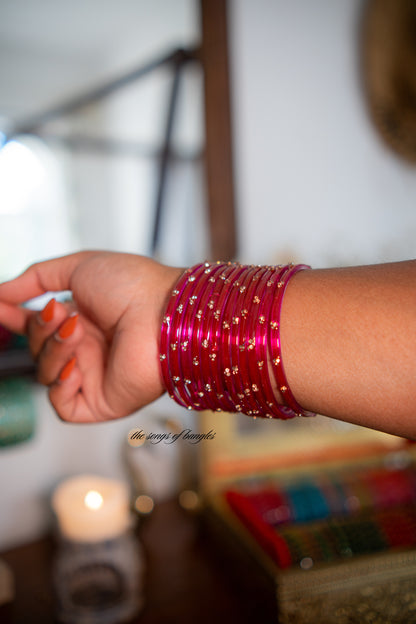 "Queen of Hearts" 3 Stone Glass Bangles