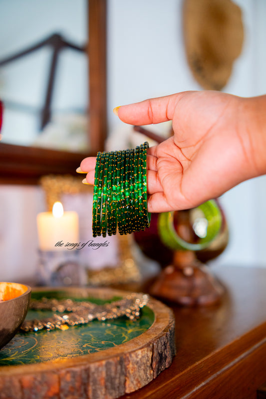 "Grün" Gold Dewdrop Glass Bangles